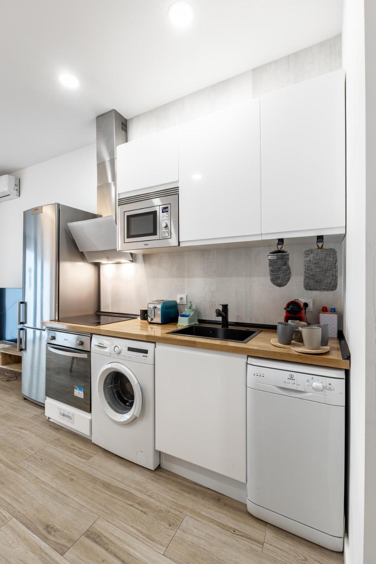 Atocha Apartment Madrid Ngoại thất bức ảnh