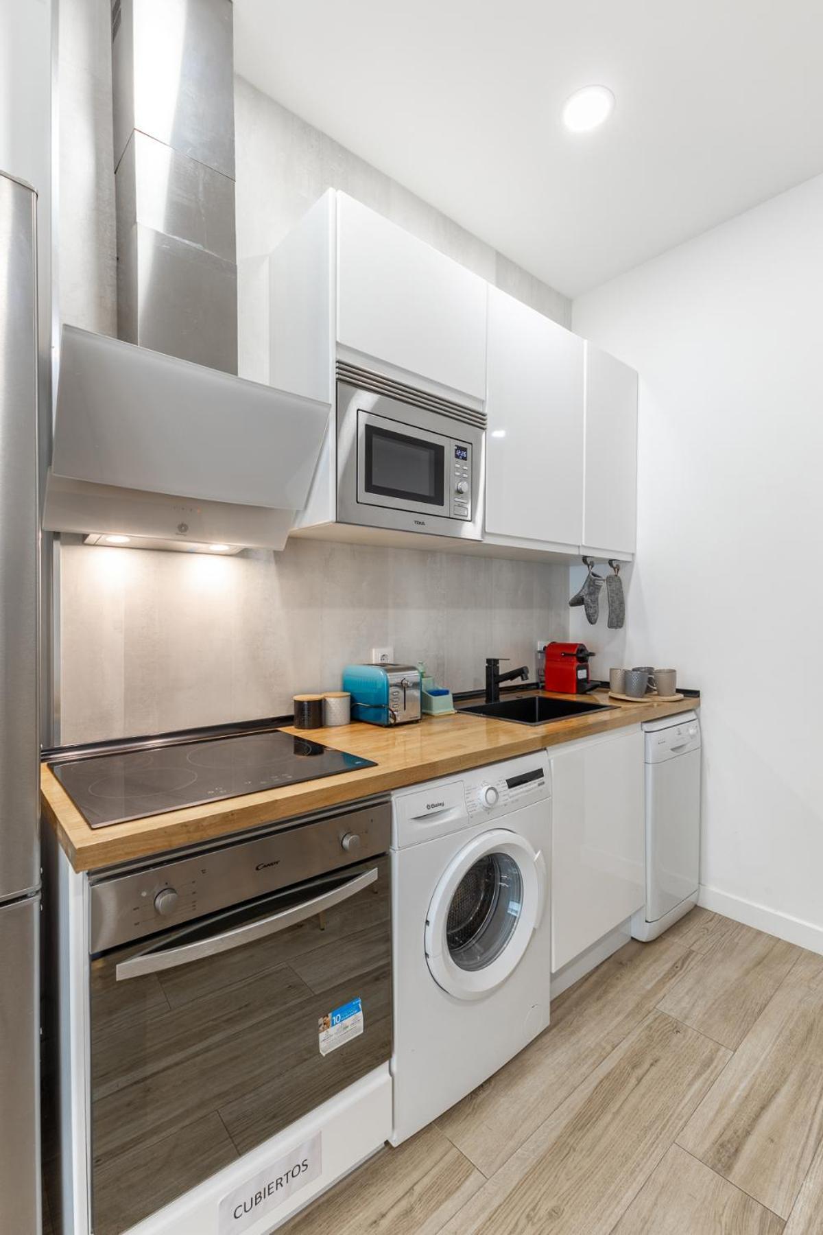 Atocha Apartment Madrid Ngoại thất bức ảnh